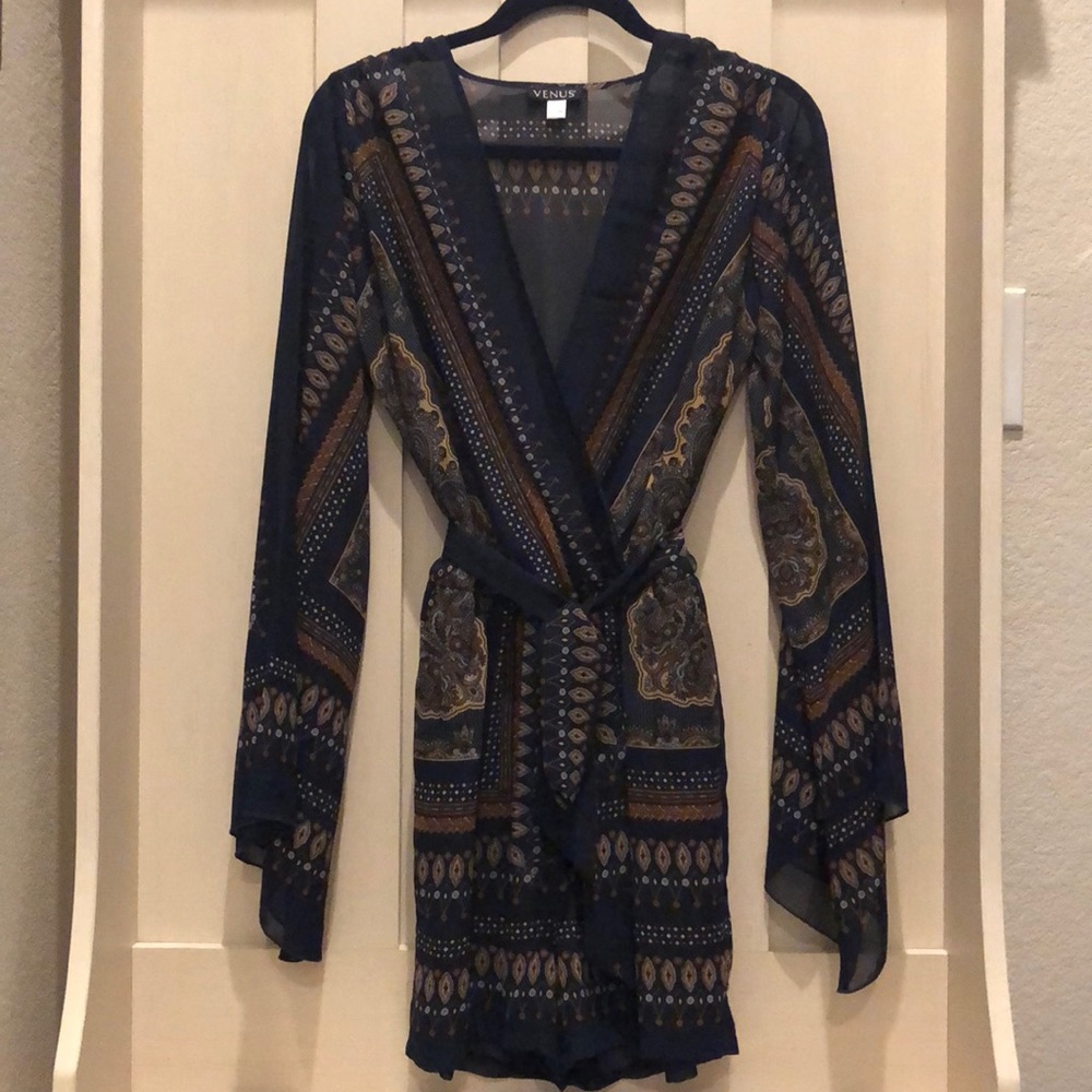 Short jumpsuit